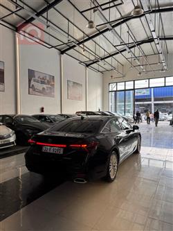 تويوتا أفالون